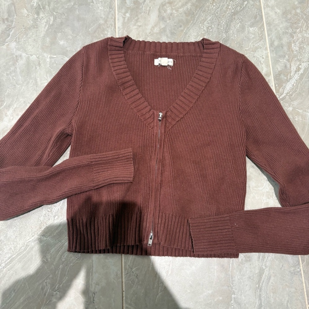 LA Hearts Cropped Zip Up Brown V Neck Sweater Sz S Preppy Stretch Long Sleeve
